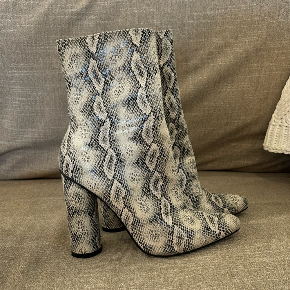 Cape robin boots